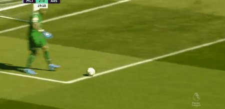 1630151536934063115.gif manc ars 5.gif